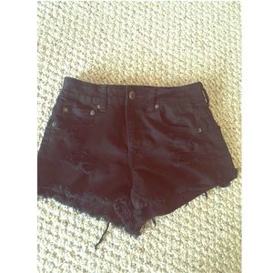 Black high waisted shorts - American Eagle