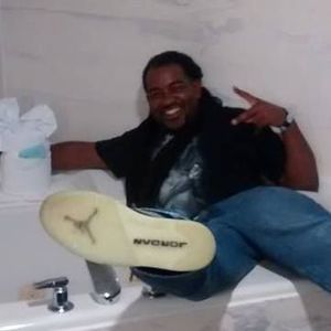 Meet your Posher, Adrian