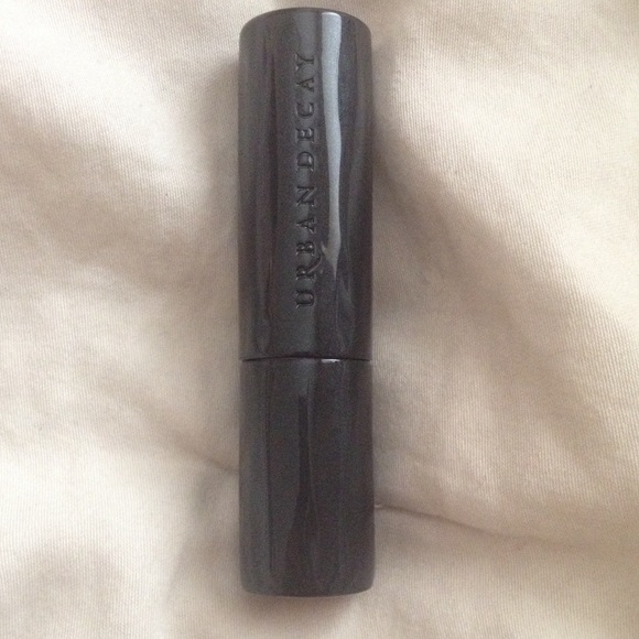 Urban Decay Matte Revolution Lipstick Stark Naked