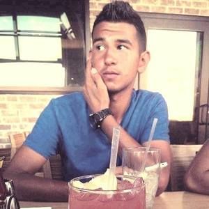 Meet your Posher, Luis