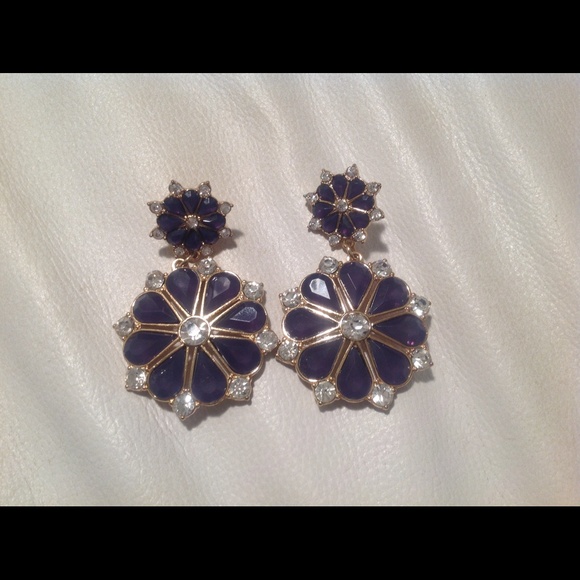 Gorgeous Dark Blue Chandelier Earrings - Picture 1 of 1