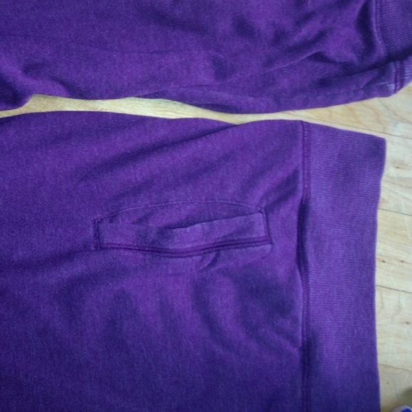 SOLD - Picture 3 of 4