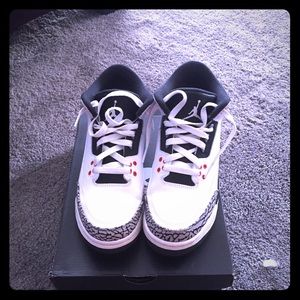 Retro Air Jordan 3 (Size 7 GS)