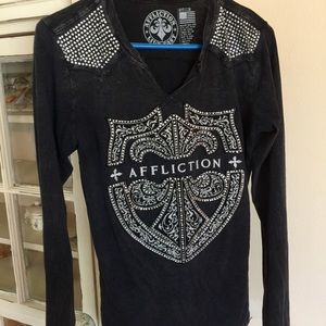 Affliction long sleeve☺️😍