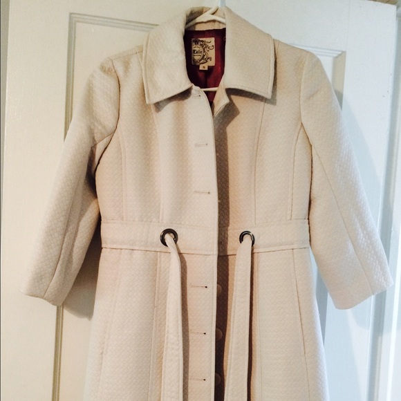 Lightweight cream Tulle coat, size S. Worn twice