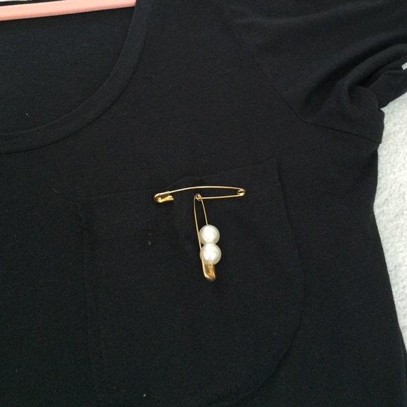 Cotton tee/tunic ,asymmetrical hem.removable pin. - Picture 2 of 3