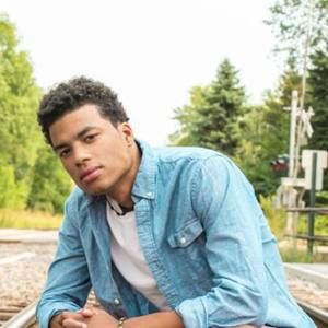 Meet your Posher, Mateo