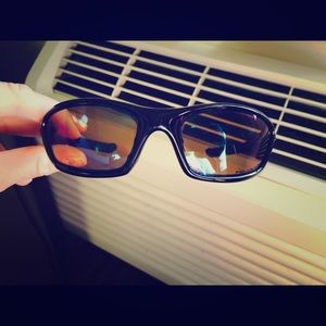 Oakley. POLARIZED STRAIGHT JACKET® .