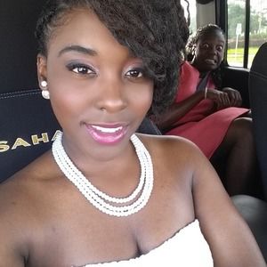 Meet your Posher, Alexis