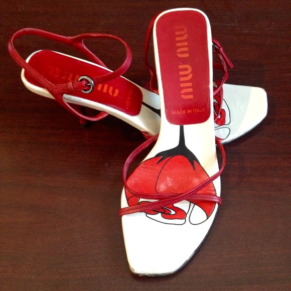 TRADING~  MIU MIU Red Romantic Slingback Heels