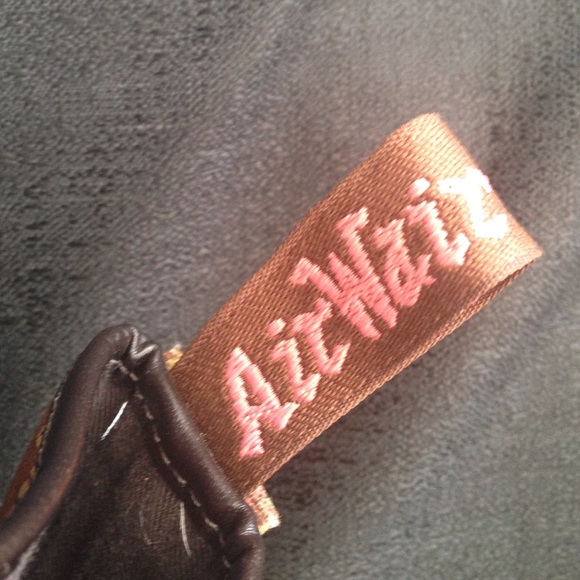 😎SOLD😎🌟Floral Dr. Martens Boots🌟 - Picture 3 of 4