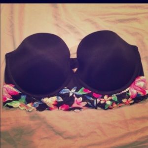 Victoria's Secret Pink strapless bra
