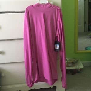 NEEDS TO GO!! Nike women's running pullover