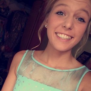 Meet your Posher, Liz