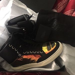 Meet your Posher, Latoya