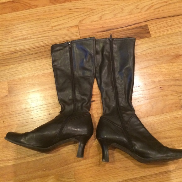 Kenneth Cole brown reaction brown boots - Picture 3 of 12