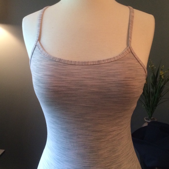 Heather pink lululemon tank