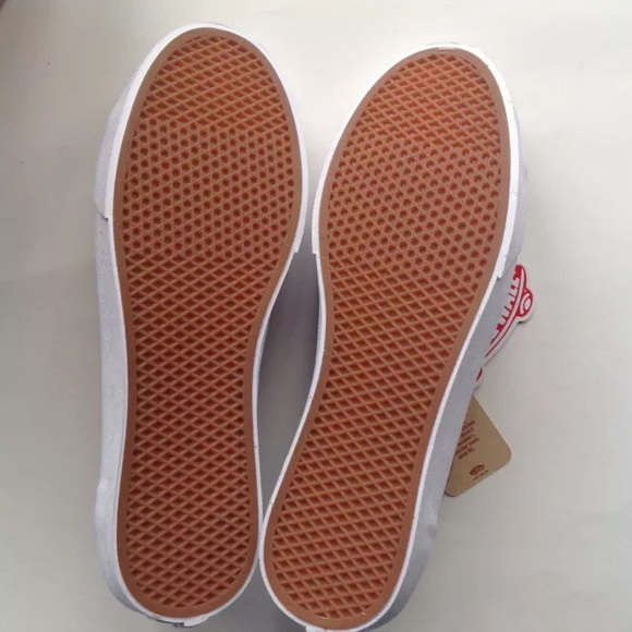 SOLD๐ฒNEW VANS slim 36 low top wine sneakers 9 - Picture 3 of 4