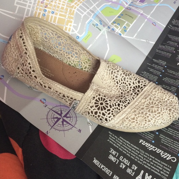 Crochet Toms