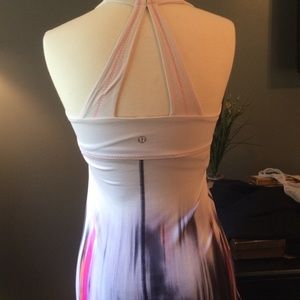 Beautiful lululemon tank top