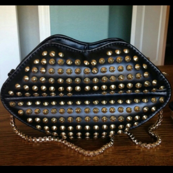 Lip Purse