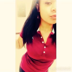 Meet your Posher, Desiree