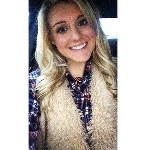 Meet your Posher, Ansley