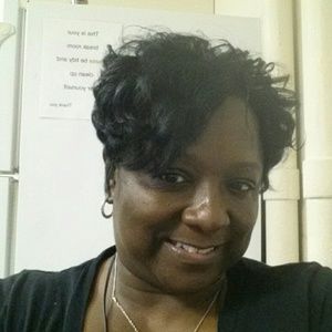 Meet your Posher, Gina