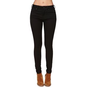 Bullhead Denim Co. High-Rise Jegging