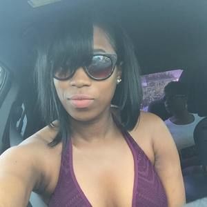 Meet your Posher, Sharon