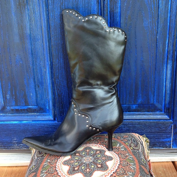 Black w/Silver Rivets - Beautiful!