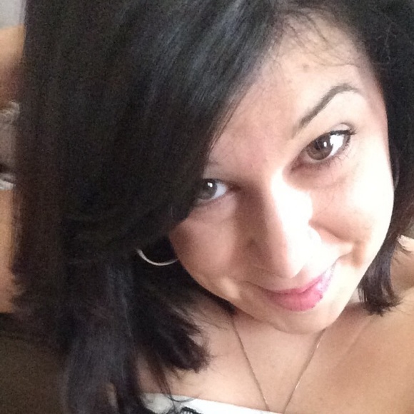 Meet your Posher, Felicia