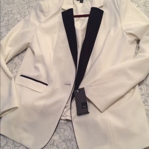 Womans!! Black and white jacket!! Womans!!