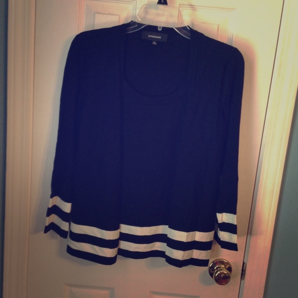 Jones Wear sweater