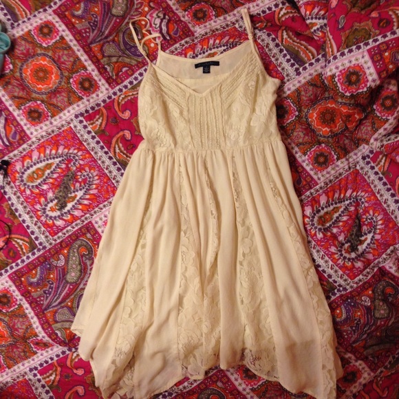 Lace cream dress
