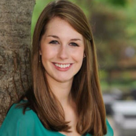 Meet your Posher, Aubrey - Picture 1 of 1