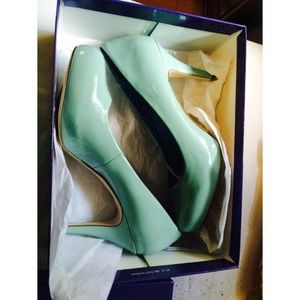 Mint madden girl heels