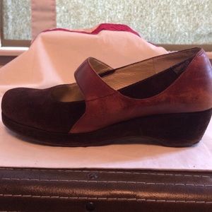 Camper brown suede two tone shoes