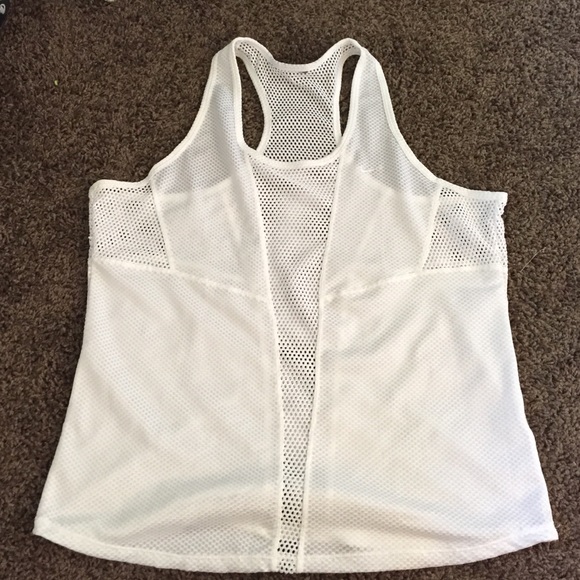 White workout Nike shirt