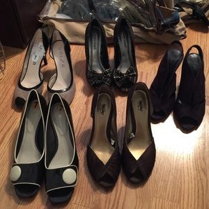 Shoes assorted.