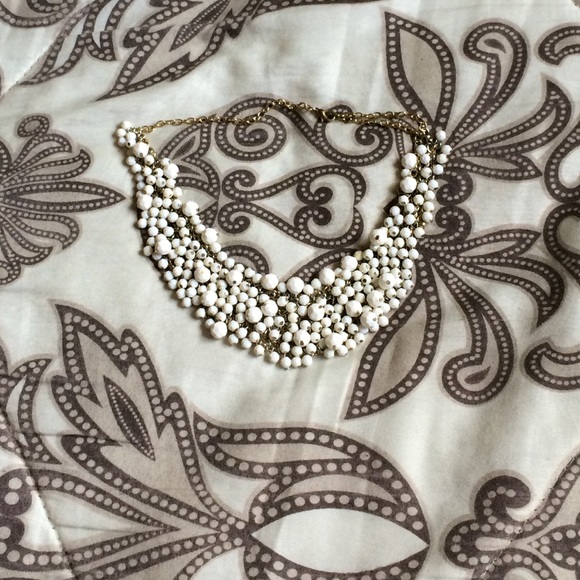 Statement necklace