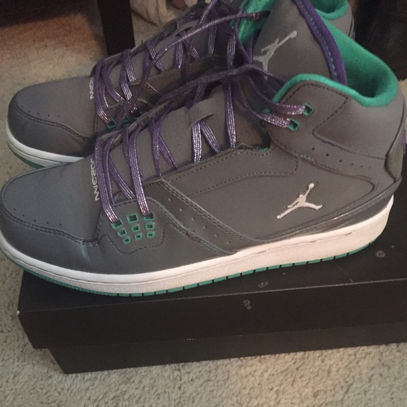Youth Girls Jordan 1 flight shoes - Picture 1 of 4