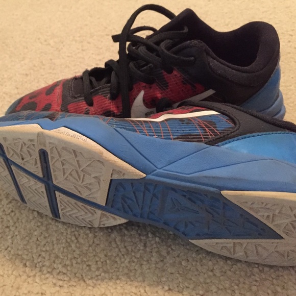 kobe spiderman shoes