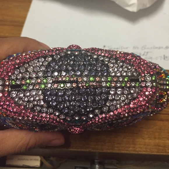 Cute owl clutch trade value $300 - Picture 4 of 4