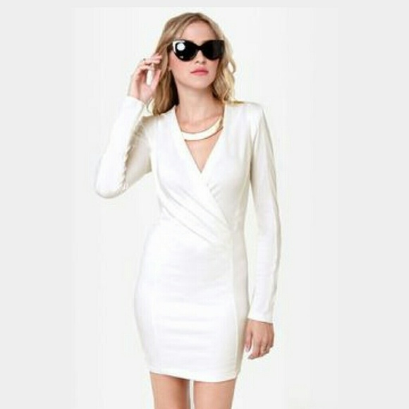 White long sleeve dress