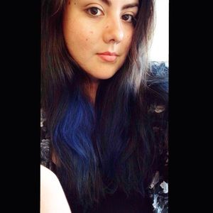 Meet your Posher, Crystal