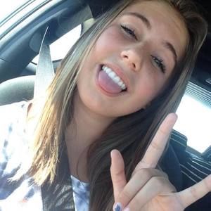 Meet your Posher, Jillian