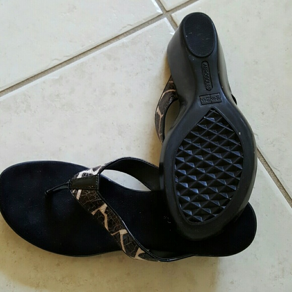 Aerosols animal print flip flops - Picture 2 of 3