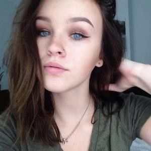 Meet your Posher, Kaitlin