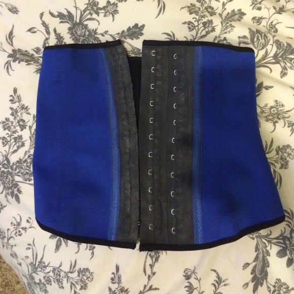 Waist trainer